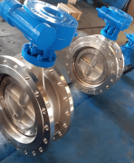 12. 密封材料选择：在选择高温蝶阀的密封材料时