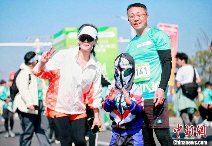 福鼎白茶文化融合全民健身赛事 5000跑者共绘茶乡