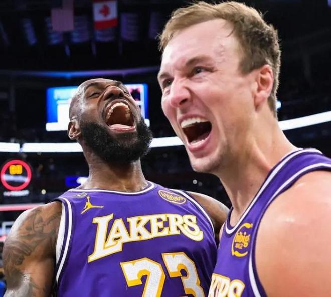 肯纳德压哨绝杀湖人九连胜冲击冠军