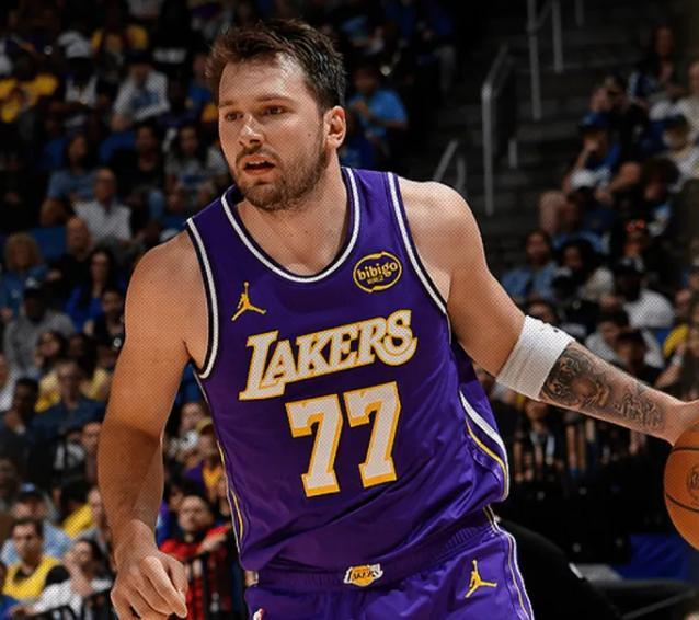 肯纳德压哨绝杀湖人九连胜冲击冠军