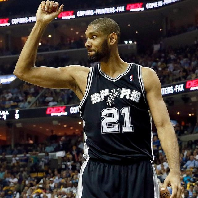 37岁巨星们在NBA赛场上的巅峰时刻：库里、詹姆斯