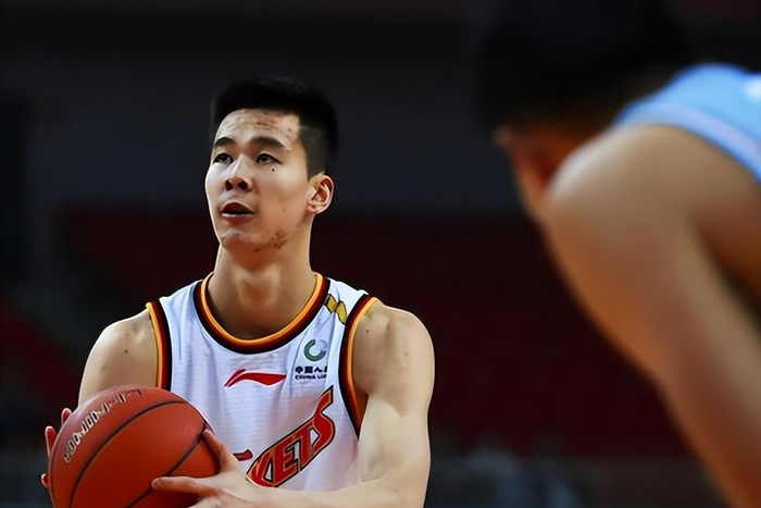 CBA常规赛收官战：深圳广厦外援调整引关注，季