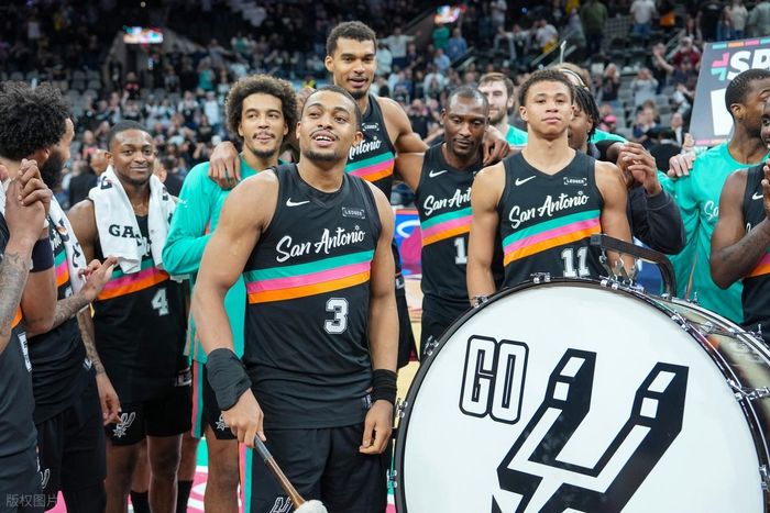 NBA季后赛首轮G3战罢 湖人雷霆横扫晋级